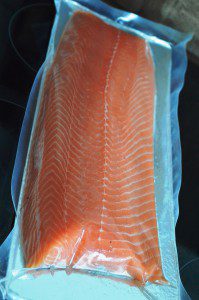 Lachs auf der Planke grillen - Beef! Luxus Lachs - deutschesee Fischmanufaktur