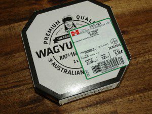 Wagyu-Chili-Cheese-Burger mit Nachos